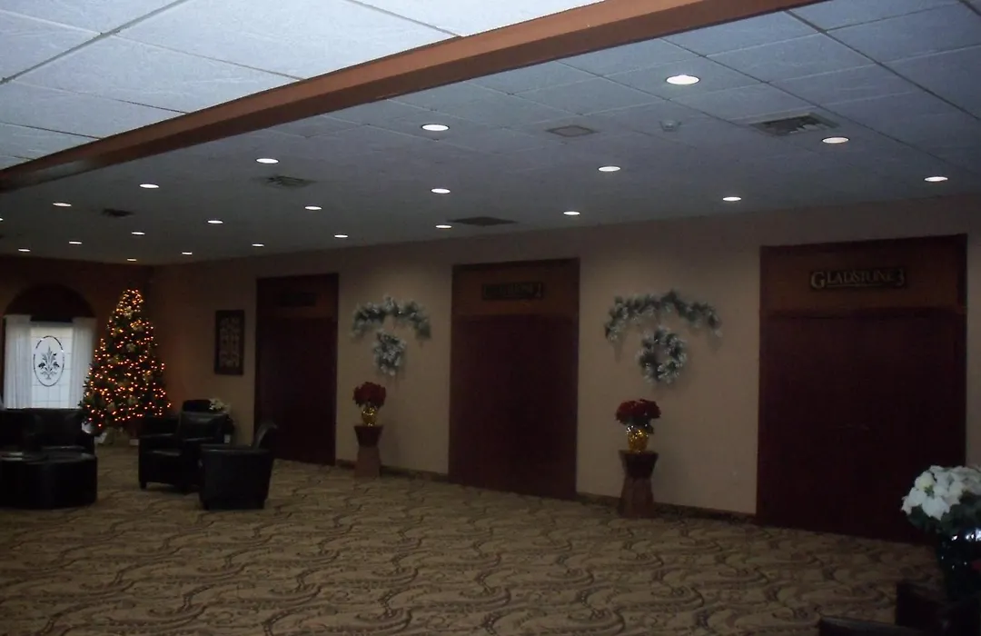 Gladstone Inn And Suites-1